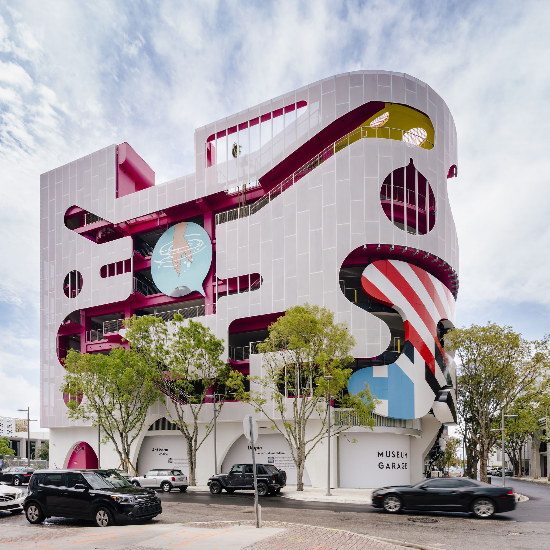 Miami parking facility Museum Garage combines several exterior designs